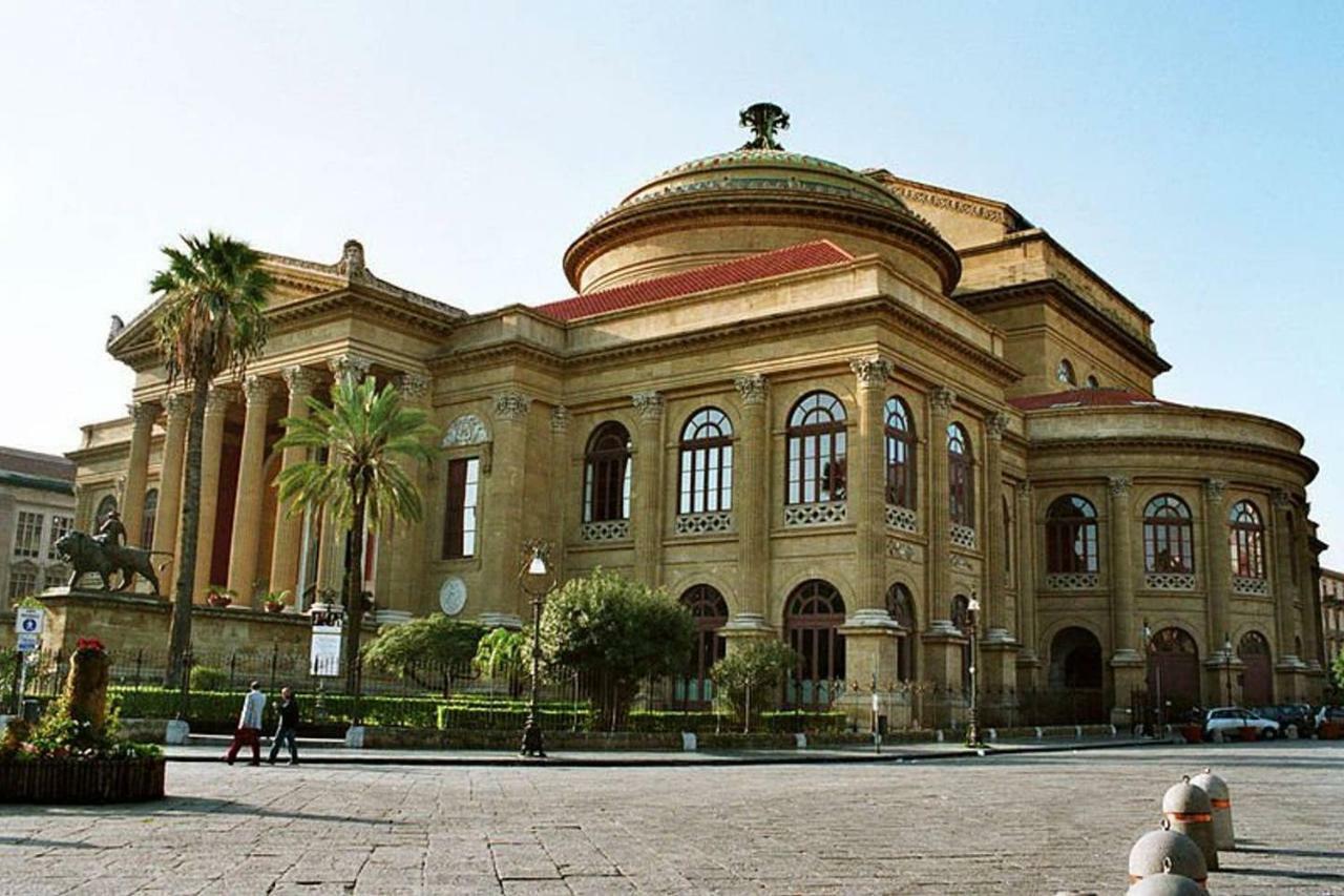 Casa Vacanze Nadi Palermo Luaran gambar