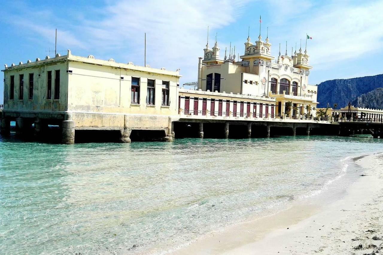 Casa Vacanze Nadi Palermo Luaran gambar